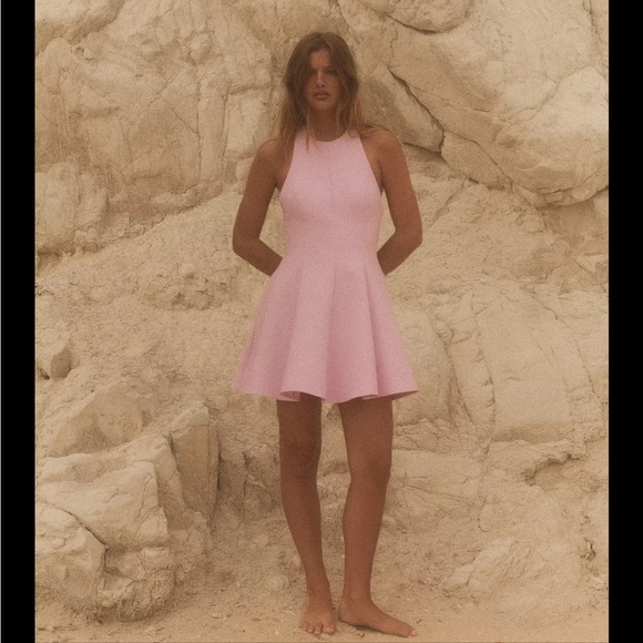 Zara Dresses & Skirts - Zara short halter dress with godets, pastel pink